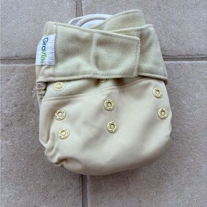 Grovia cloth diaper cover and three inserts